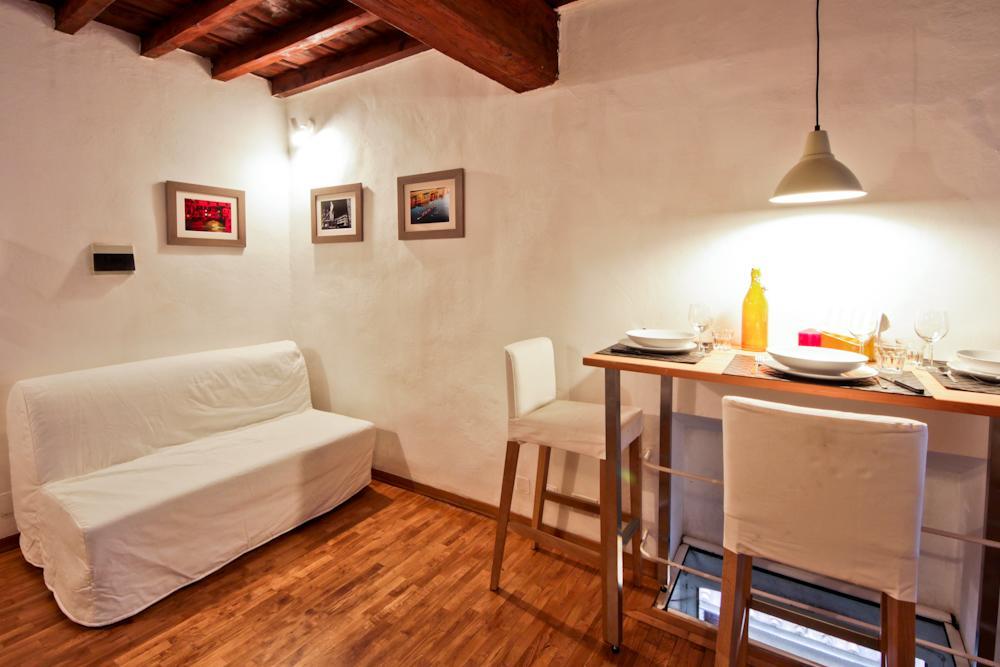 Ponte Vecchio Tower Apartment ฟลอเรนซ์ ภายนอก รูปภาพ