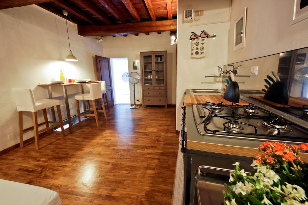 Ponte Vecchio Tower Apartment ฟลอเรนซ์ ภายนอก รูปภาพ